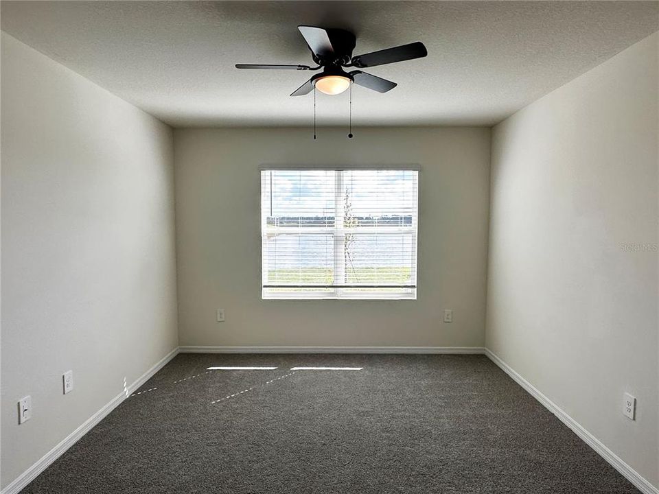 For Rent: $2,900 (4 beds, 2 baths, 1828 Square Feet)