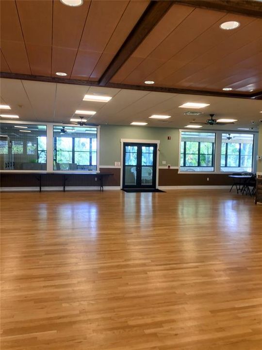 待售: $297,500 (2 贝兹, 2 浴室, 1178 平方英尺)