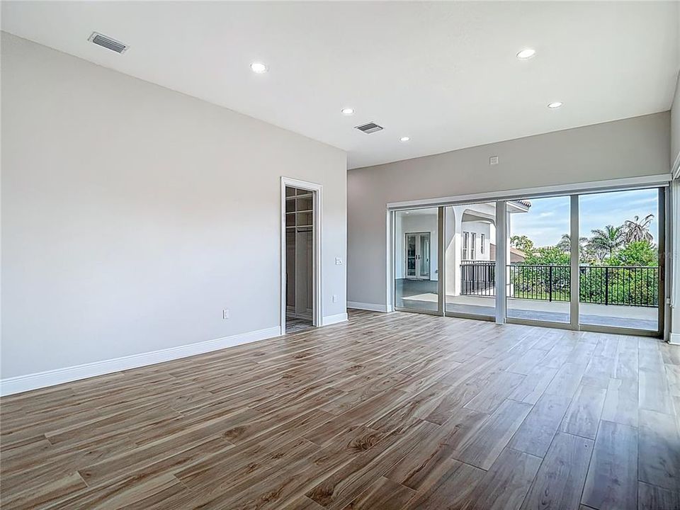 For Rent: $6,500 (4 beds, 3 baths, 4967 Square Feet)