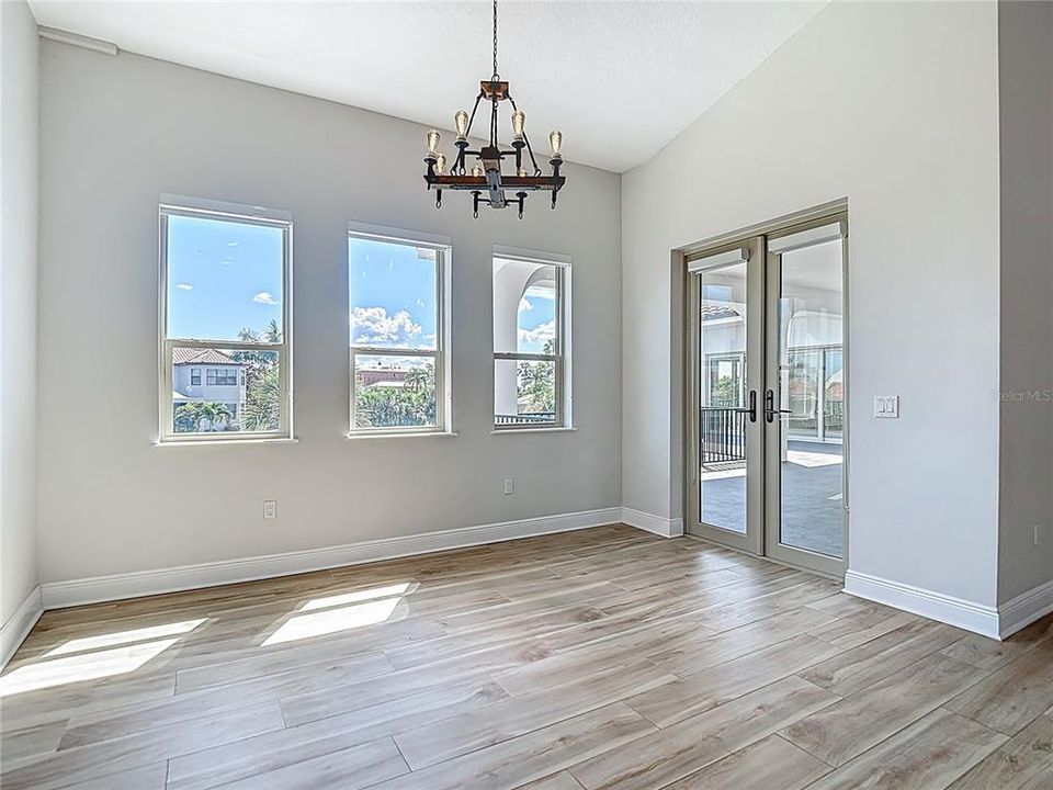 For Rent: $6,500 (4 beds, 3 baths, 4967 Square Feet)