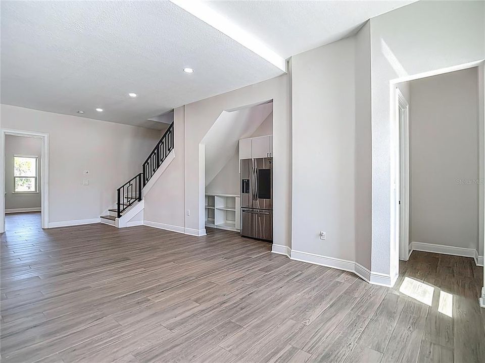 For Rent: $6,500 (4 beds, 3 baths, 4967 Square Feet)