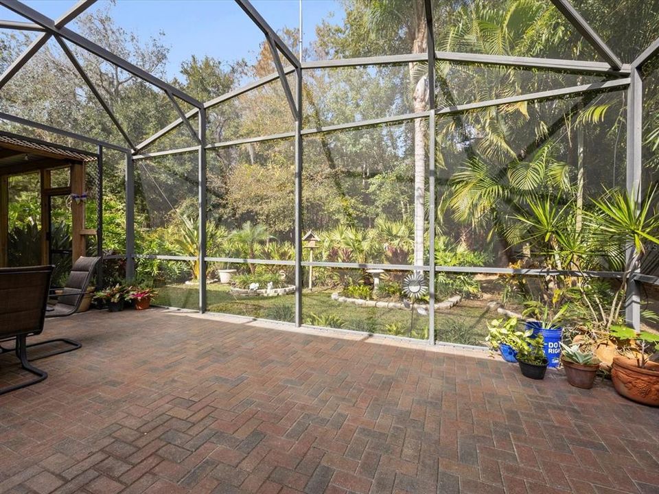 En Venta: $365,000 (4 camas, 2 baños, 1952 Pies cuadrados)