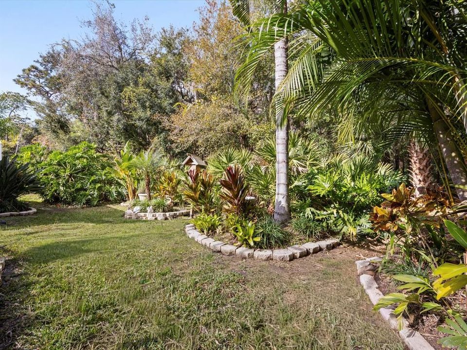 En Venta: $365,000 (4 camas, 2 baños, 1952 Pies cuadrados)