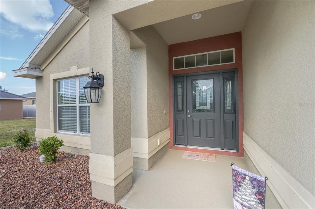 For Sale: $320,000 (4 beds, 2 baths, 1829 Square Feet)