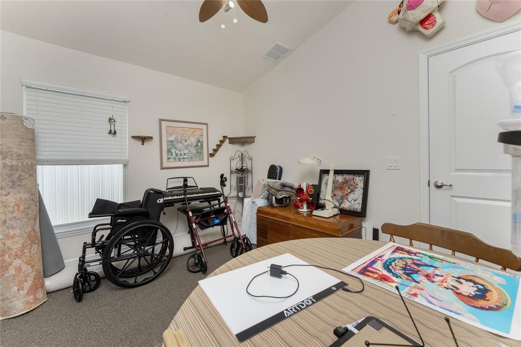 For Sale: $320,000 (4 beds, 2 baths, 1829 Square Feet)