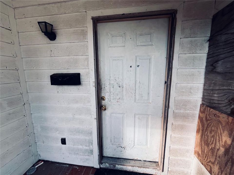 For Sale: $279,999 (3 beds, 2 baths, 1228 Square Feet)