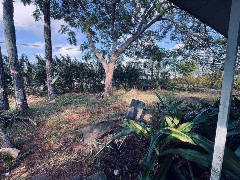 For Sale: $279,999 (3 beds, 2 baths, 1228 Square Feet)