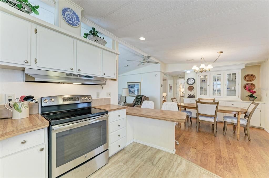 En Venta: $239,900 (2 camas, 2 baños, 1056 Pies cuadrados)