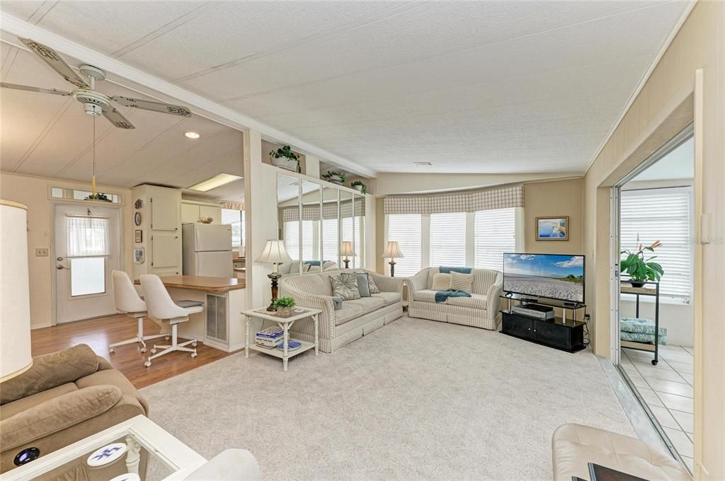 En Venta: $239,900 (2 camas, 2 baños, 1056 Pies cuadrados)