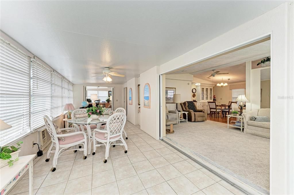 En Venta: $239,900 (2 camas, 2 baños, 1056 Pies cuadrados)