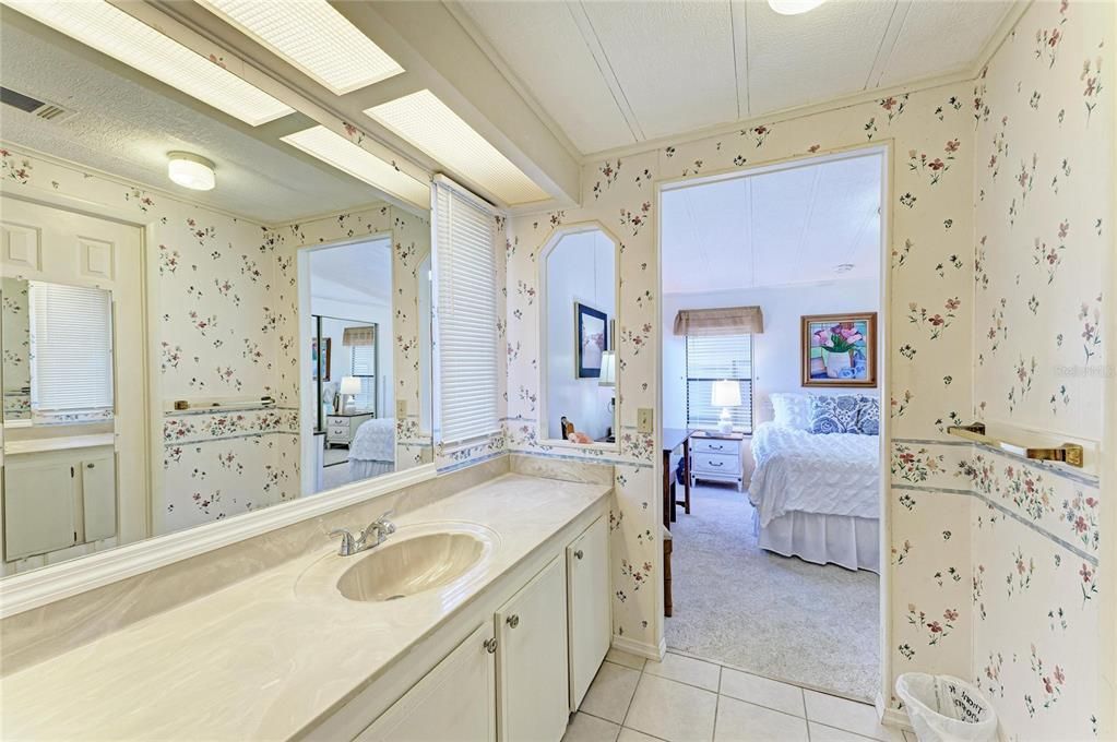 En Venta: $239,900 (2 camas, 2 baños, 1056 Pies cuadrados)