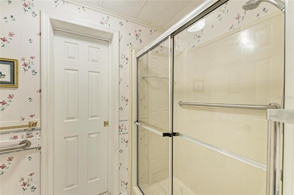 En Venta: $239,900 (2 camas, 2 baños, 1056 Pies cuadrados)