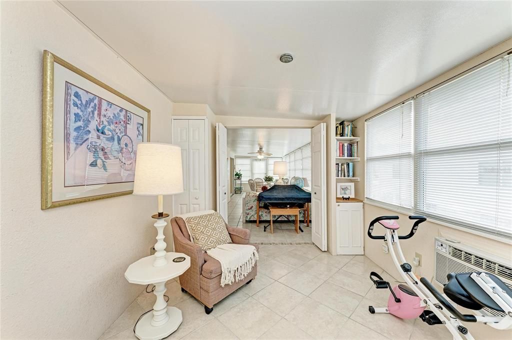 En Venta: $239,900 (2 camas, 2 baños, 1056 Pies cuadrados)