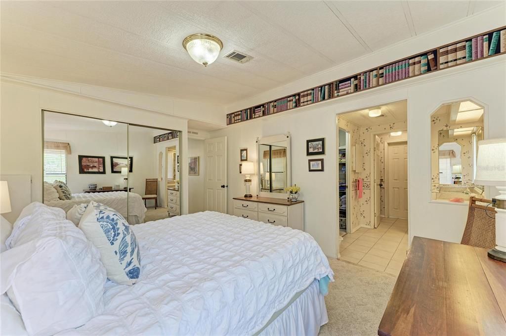 En Venta: $239,900 (2 camas, 2 baños, 1056 Pies cuadrados)