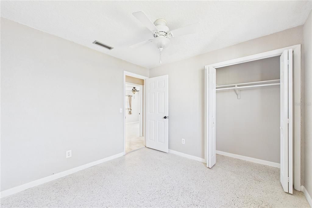 待售: $649,000 (4 贝兹, 2 浴室, 1629 平方英尺)