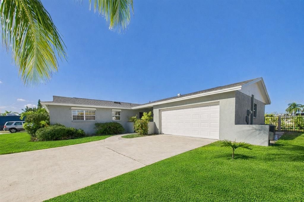 待售: $649,000 (4 贝兹, 2 浴室, 1629 平方英尺)