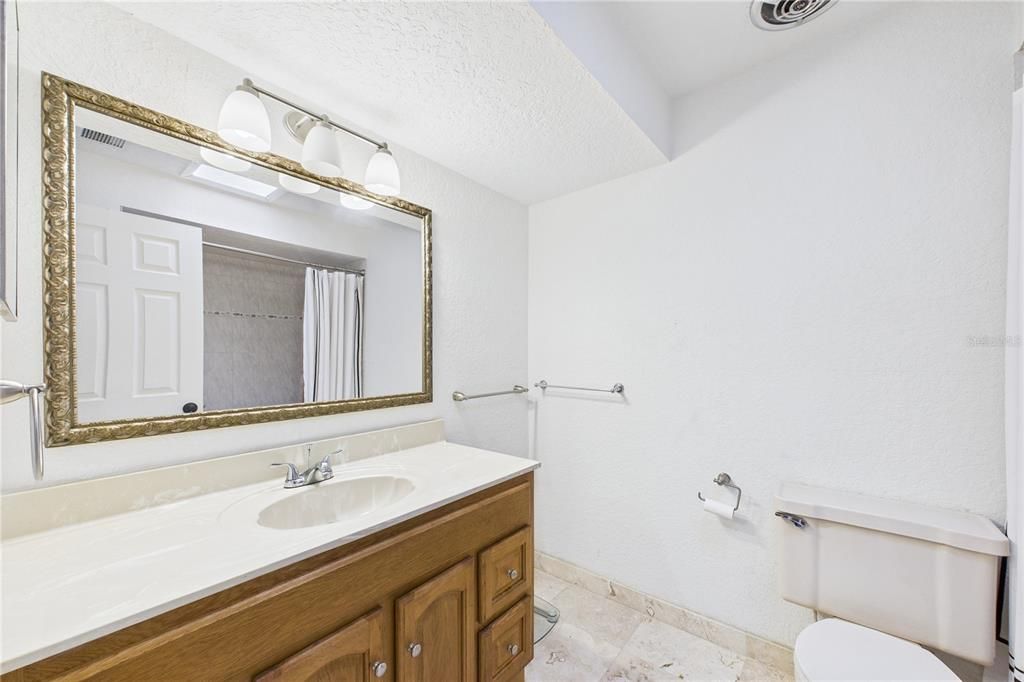 待售: $649,000 (4 贝兹, 2 浴室, 1629 平方英尺)