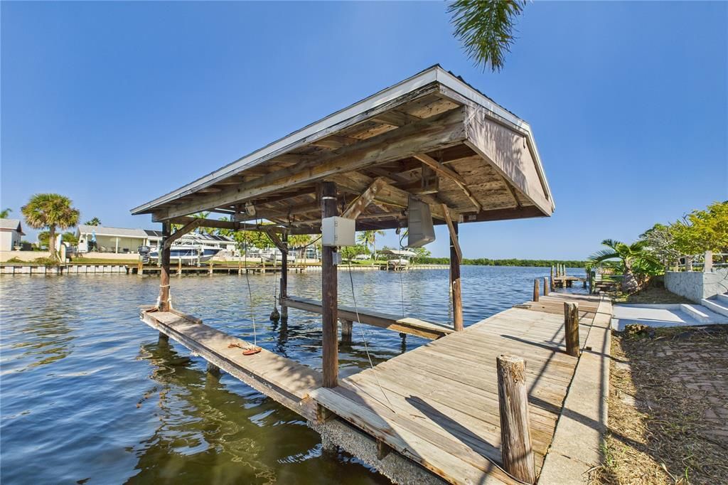 待售: $649,000 (4 贝兹, 2 浴室, 1629 平方英尺)