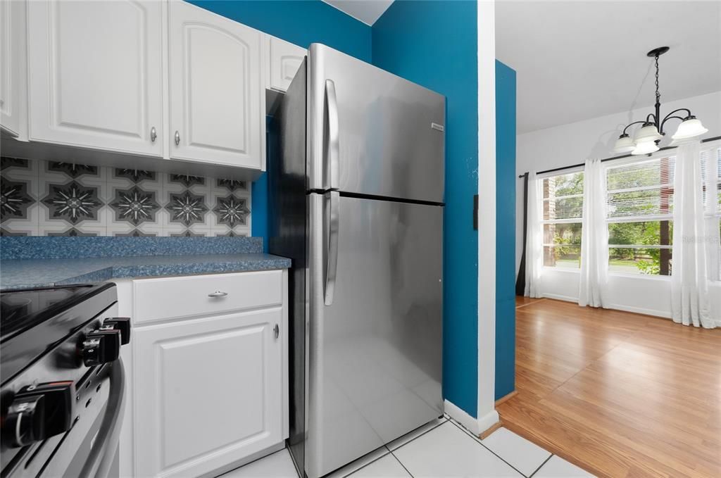 For Sale: $235,000 (3 beds, 1 baths, 1073 Square Feet)