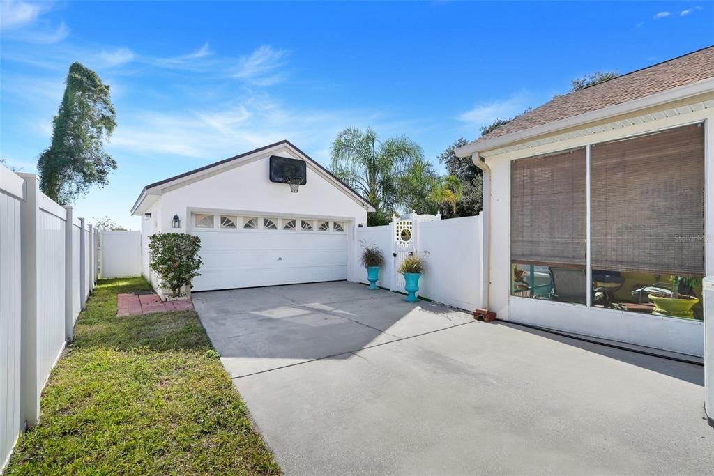 待售: $375,000 (3 贝兹, 2 浴室, 2028 平方英尺)