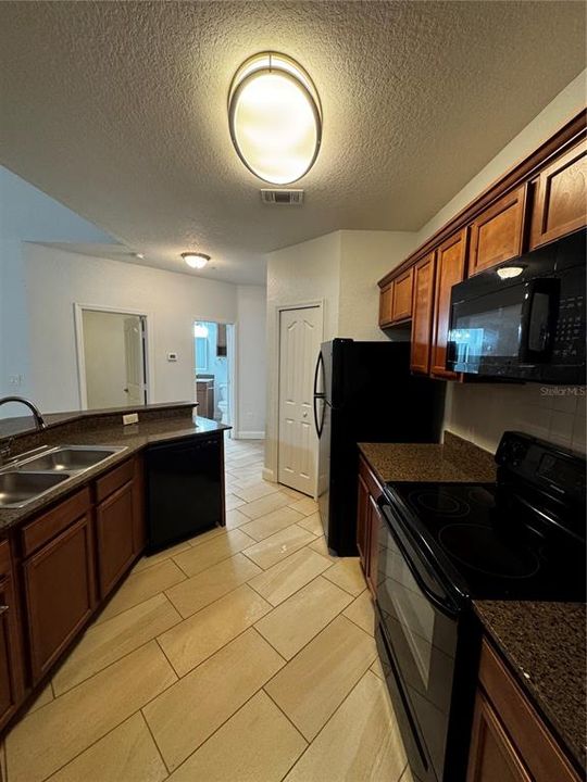 For Rent: $1,650 (2 beds, 2 baths, 1089 Square Feet)