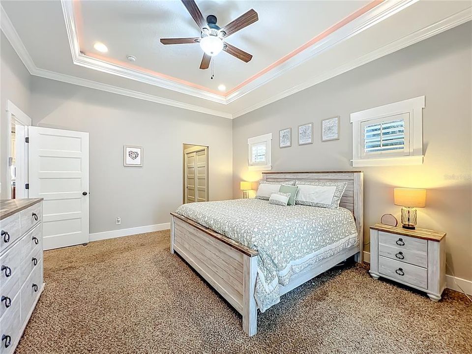 For Sale: $685,000 (4 beds, 2 baths, 1958 Square Feet)