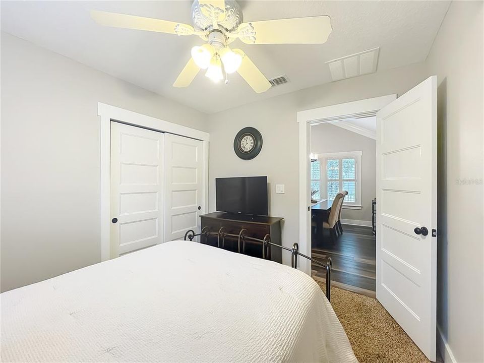 For Sale: $685,000 (4 beds, 2 baths, 1958 Square Feet)