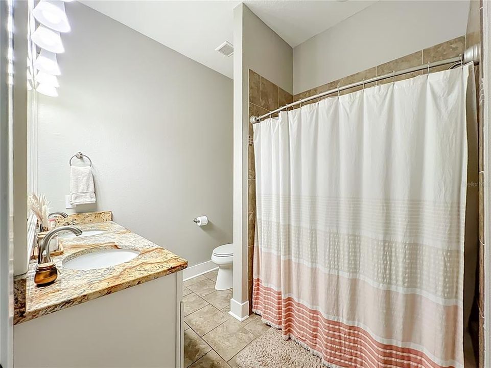 For Sale: $685,000 (4 beds, 2 baths, 1958 Square Feet)