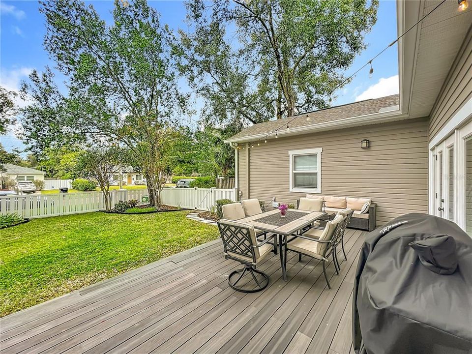 For Sale: $685,000 (4 beds, 2 baths, 1958 Square Feet)