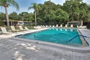 For Sale: $124,000 (2 beds, 1 baths, 722 Square Feet)