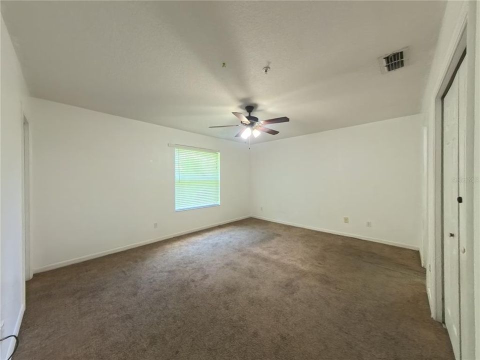 На продажу: $299,900 (3 спален, 2 ванн, 1495 Квадратных фут)