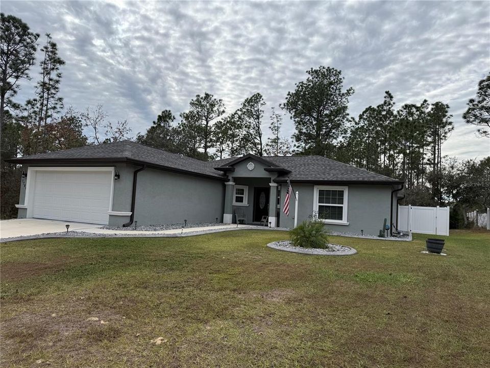 На продажу: $285,000 (3 спален, 2 ванн, 1453 Квадратных фут)