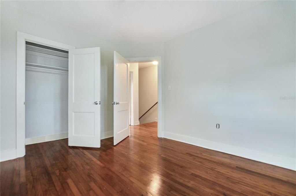 For Rent: $2,650 (2 beds, 1 baths, 1070 Square Feet)