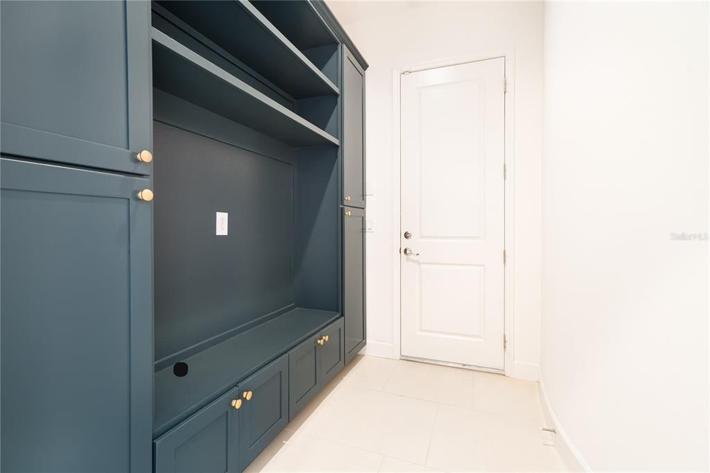 В аренду: $6,150 (5 спален, 5 ванн, 4501 Квадратных фут)