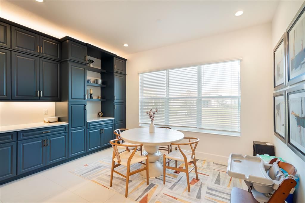 В аренду: $6,150 (5 спален, 5 ванн, 4501 Квадратных фут)