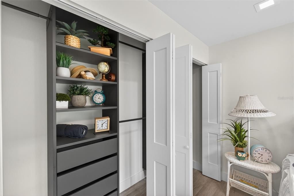 出租: $4,750 (2 贝兹, 2 浴室, 985 平方英尺)