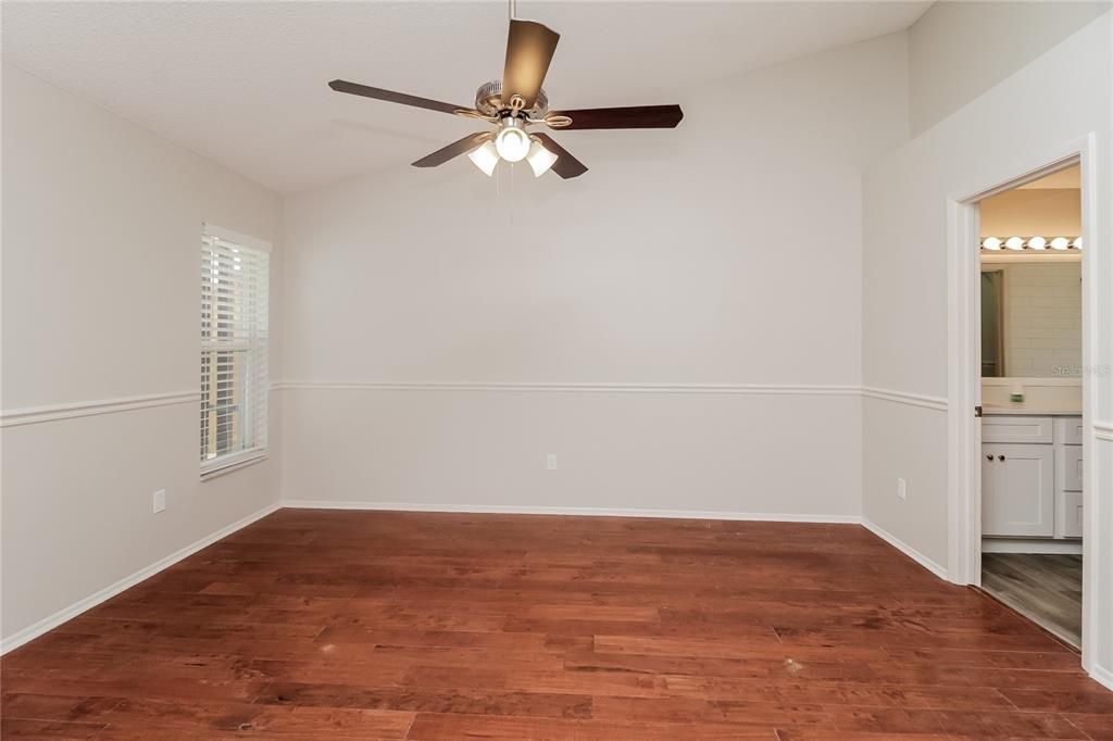 For Rent: $2,295 (3 beds, 2 baths, 1363 Square Feet)