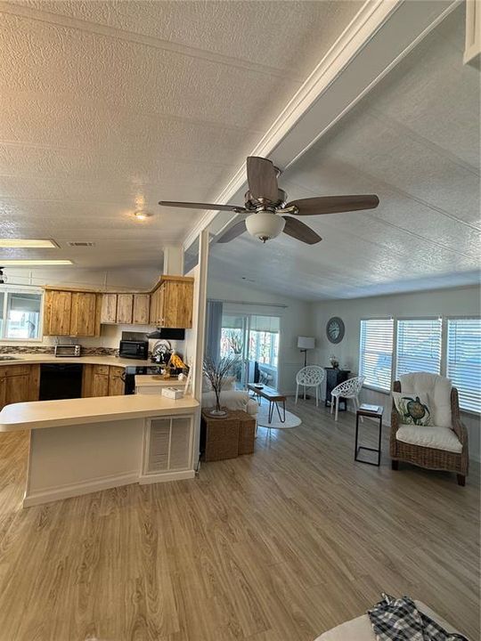 En Venta: $229,900 (2 camas, 2 baños, 1080 Pies cuadrados)