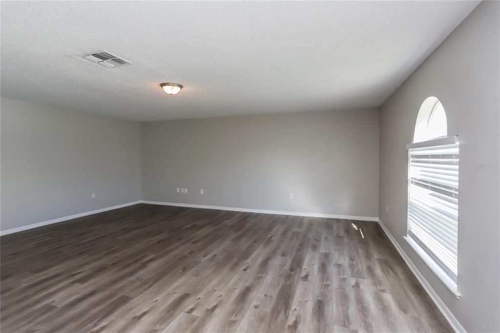 En Renta: $2,650 (4 camas, 3 baños, 3014 Pies cuadrados)