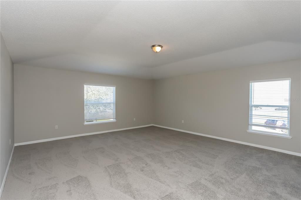 En Renta: $2,650 (4 camas, 3 baños, 3014 Pies cuadrados)