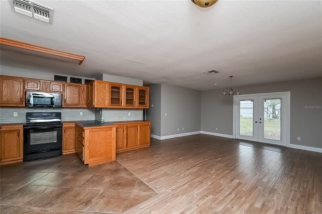 En Renta: $1,995 (3 camas, 2 baños, 1922 Pies cuadrados)