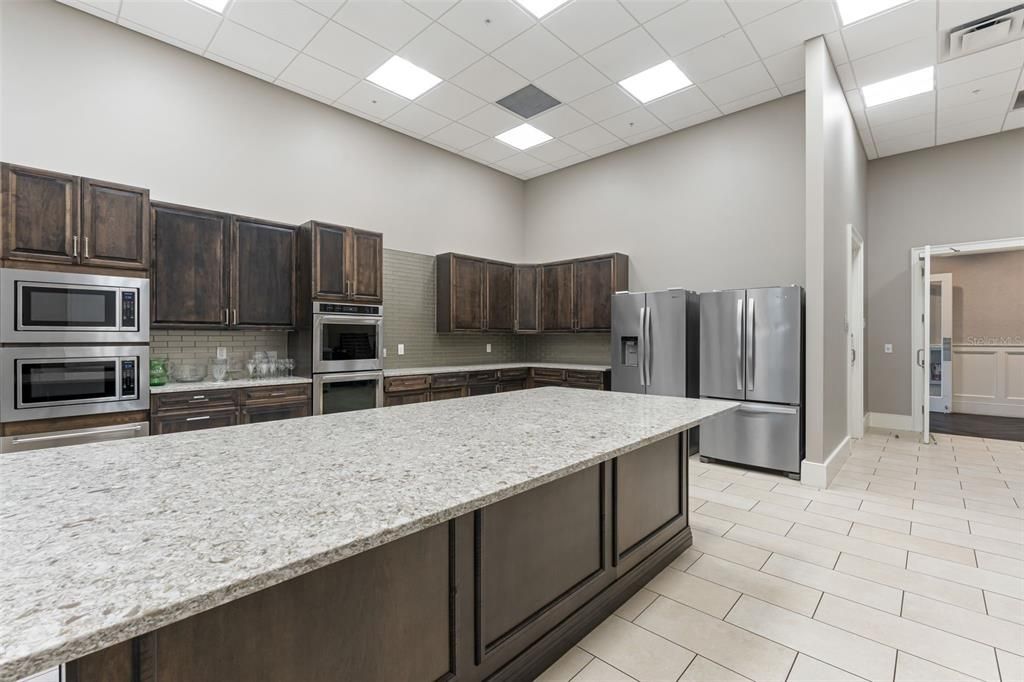 For Sale: $625,000 (2 beds, 2 baths, 1930 Square Feet)