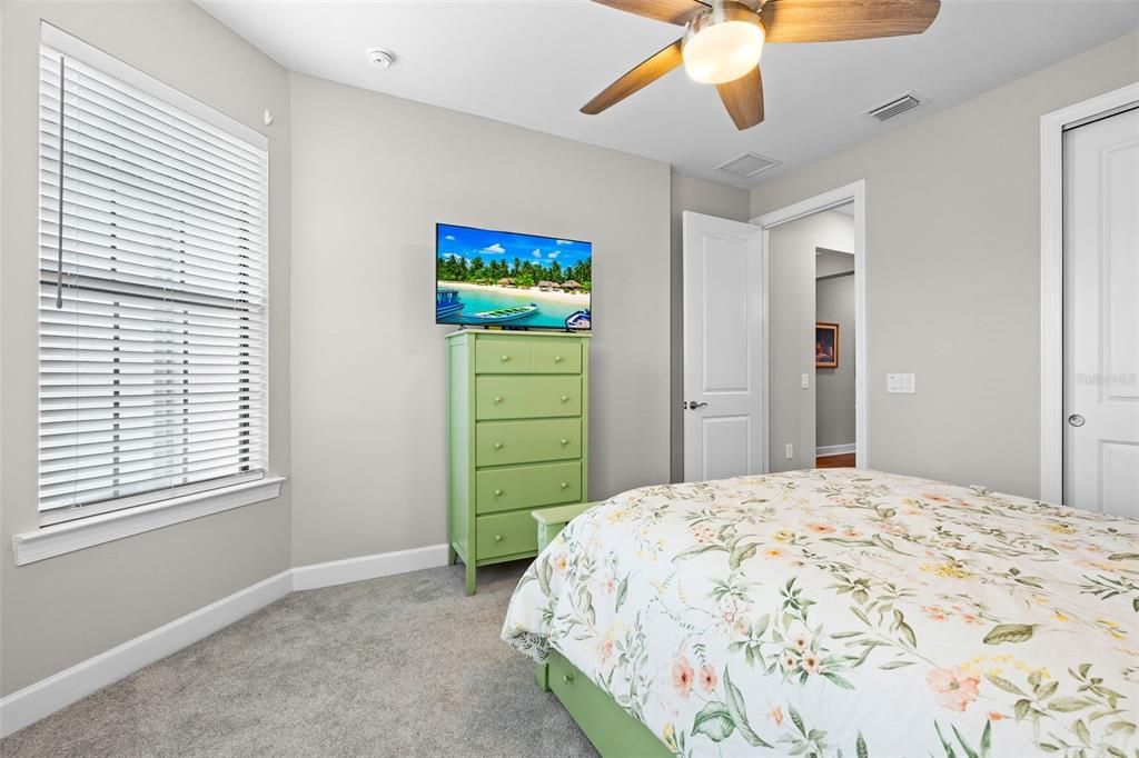 For Sale: $625,000 (2 beds, 2 baths, 1930 Square Feet)