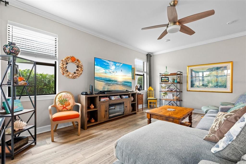 For Sale: $625,000 (2 beds, 2 baths, 1930 Square Feet)