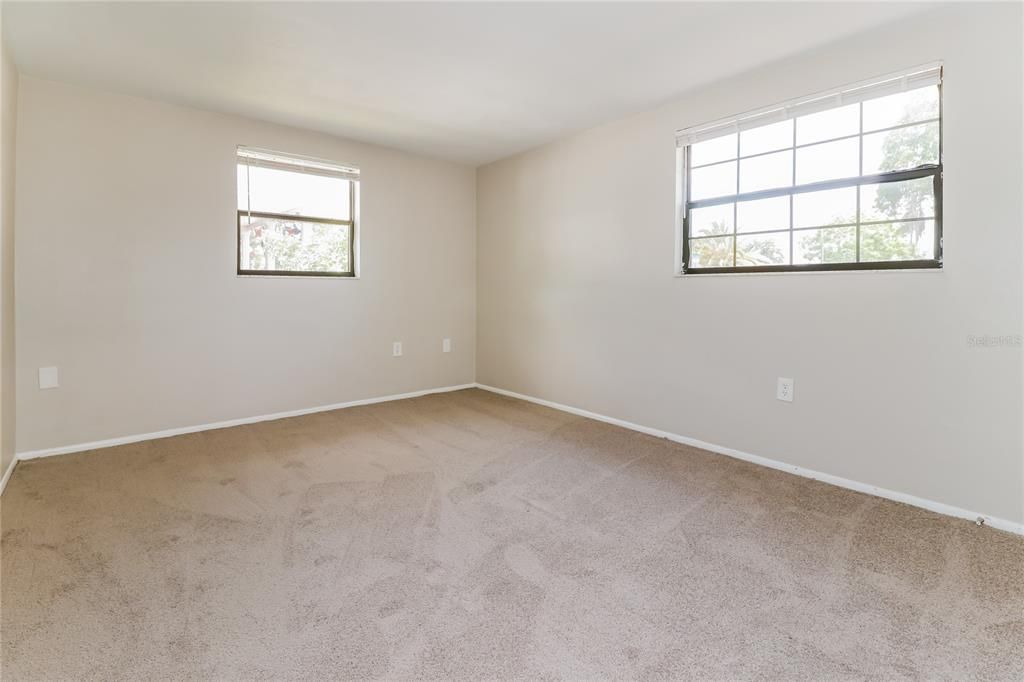 En Renta: $2,000 (3 camas, 2 baños, 1408 Pies cuadrados)