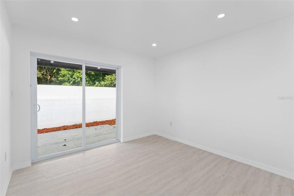 For Sale: $397,900 (4 beds, 2 baths, 1566 Square Feet)