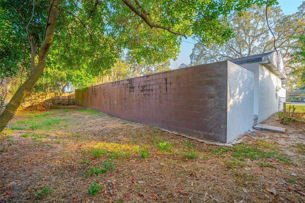 For Sale: $397,900 (4 beds, 2 baths, 1566 Square Feet)