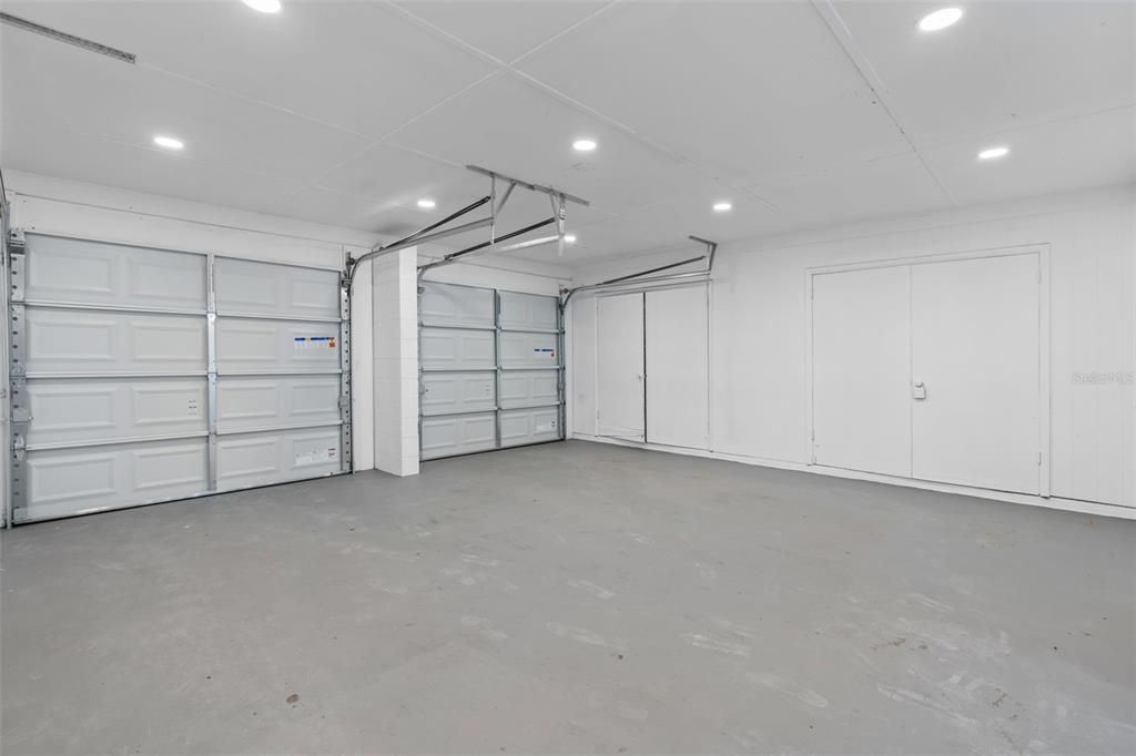 For Sale: $397,900 (4 beds, 2 baths, 1566 Square Feet)