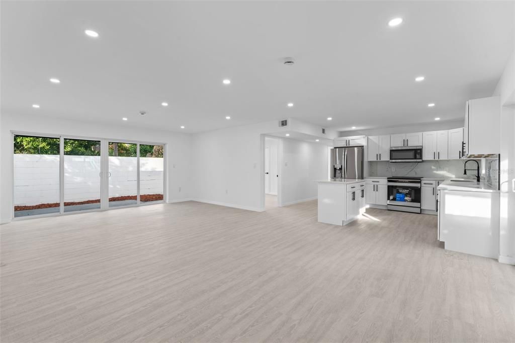 For Sale: $397,900 (4 beds, 2 baths, 1566 Square Feet)