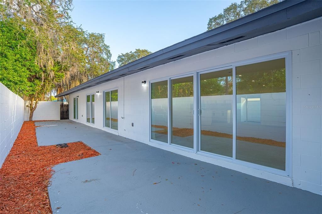 For Sale: $397,900 (4 beds, 2 baths, 1566 Square Feet)